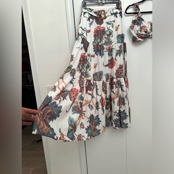 New Floral print crop top knot at front full
maxi skirt set - Picture 8 of 8